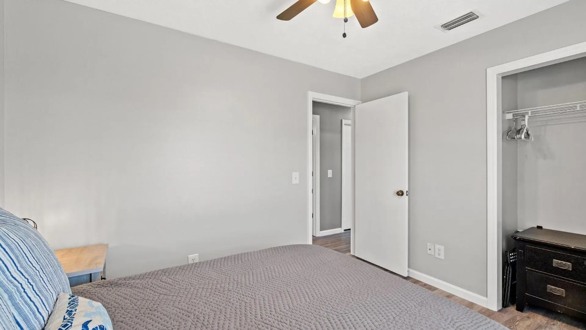 Apartment Sunny Daze Cottage By Beach Haven Vacation Rentals Panama City Beach United States